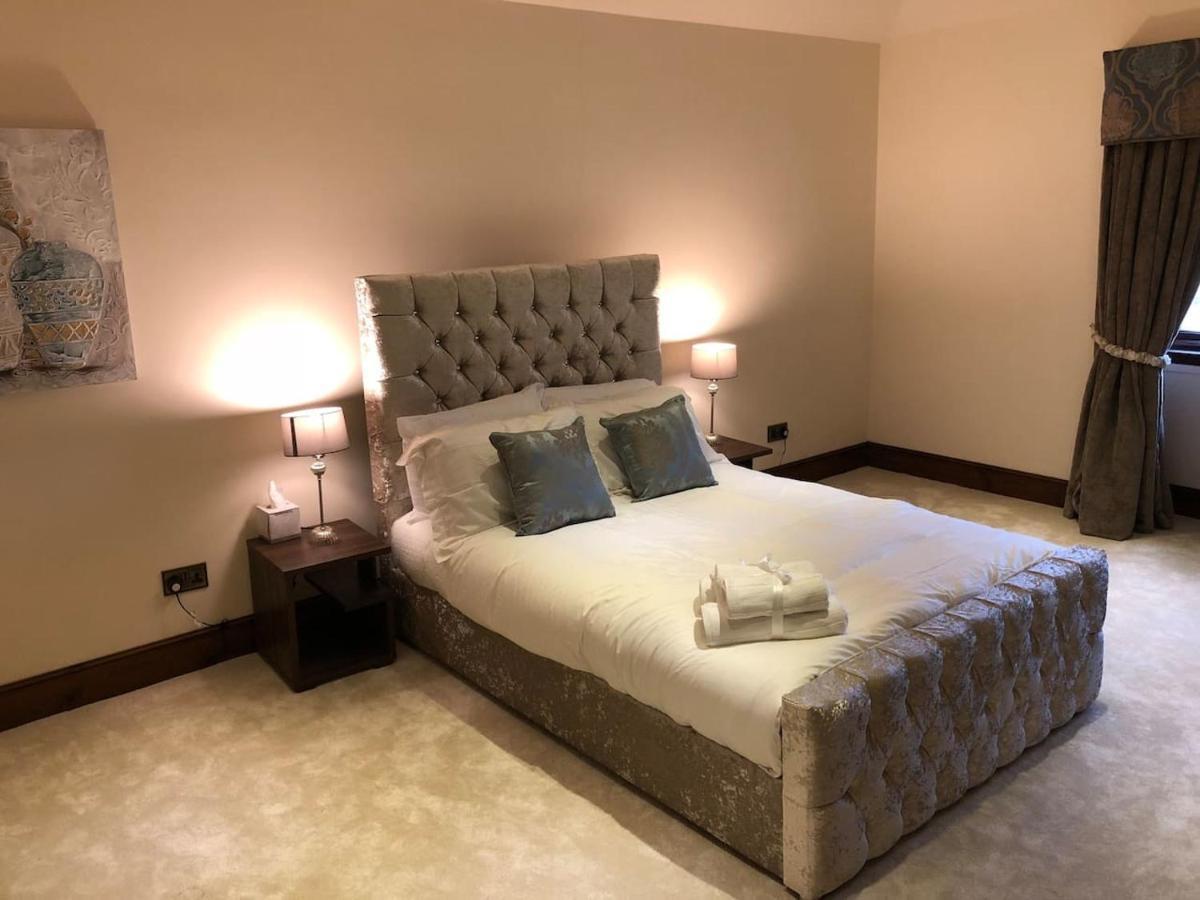 Beautiful 4-Bed Villa In גלאזגו מראה חיצוני תמונה